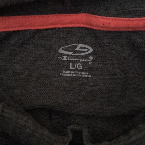 ✨ Closet Clearout⬇️ C9 by Champion Sweatshirt - Picture 8 of 8